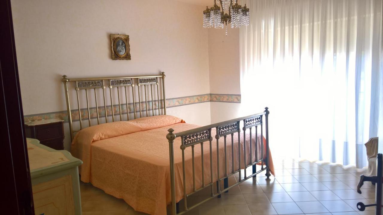 Suite Fronte Spiaggia - 50M Dalla Spiaggia ตราปานี ภายนอก รูปภาพ
